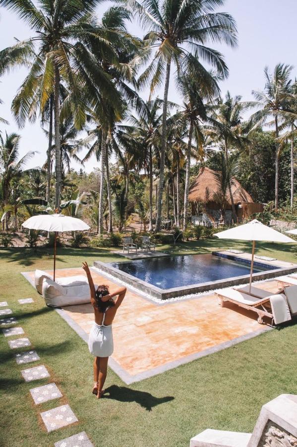 La Royale Romantic Bamboo Villas Klungkung Extérieur photo